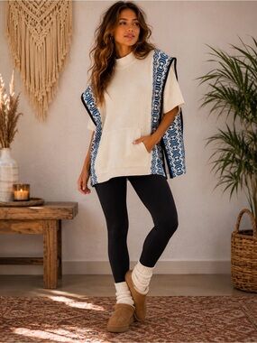 T for Talbots Cream Sweater Poncho with Blue Patterned Trim Size Medium
